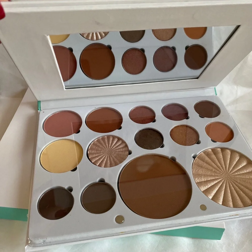 OFRA Pro Palette BoHo $99 BNIB Eyeshadow Blush Highlighter Bronzer